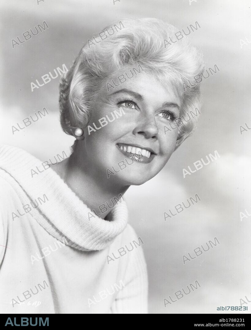 DORIS DAY en CONFIDENCIAS A MEDIANOCHE, 1959 (PILLOW TALK), dirigida por MICHAEL GORDON. Copyright UNIVERSAL PICTURES.