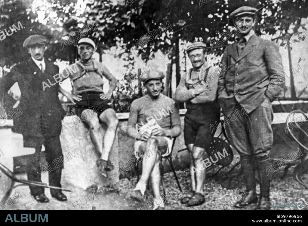 Luigi ganna, eberardo pavesi, giovanni micheletto, carlo galetti e natale bosco, cyclists 1912.
