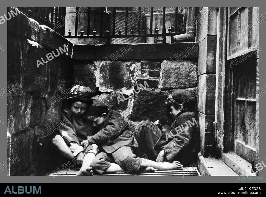 Street Kids Huddle Together on Mulberry Street 1889. 1889