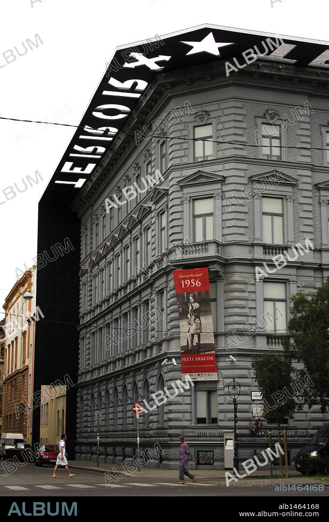 House of Terror Museum. Dedicated to the fascist and communist regimes in Budapest at 20th century. Located in the old police station. Exterior. Budapest. Hungary.