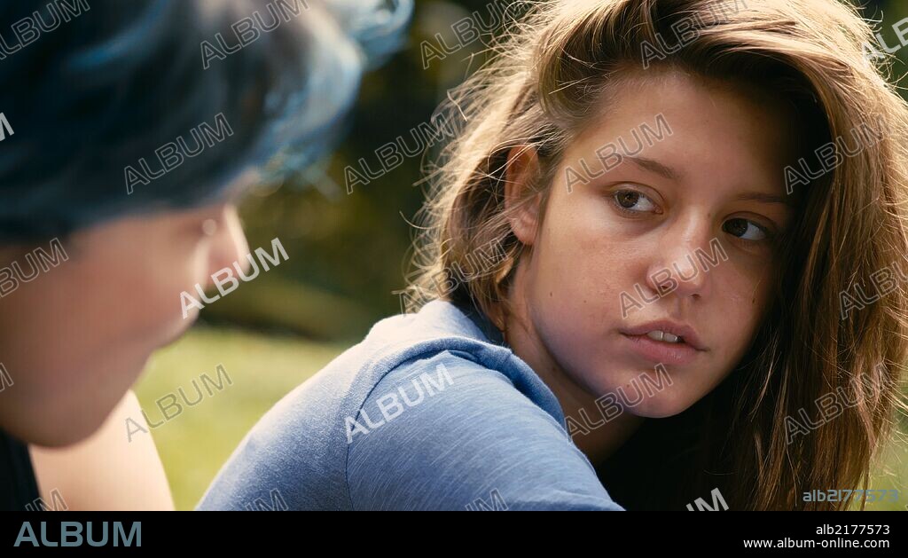 ADELE EXARCHOPOULOS et LEA SEYDOUX dans LA VIE D'ADELE, 2013, réalisé par ABDEL KECHICHE. Copyright QUAT'SOUS FILMS/WILD BUNCH.