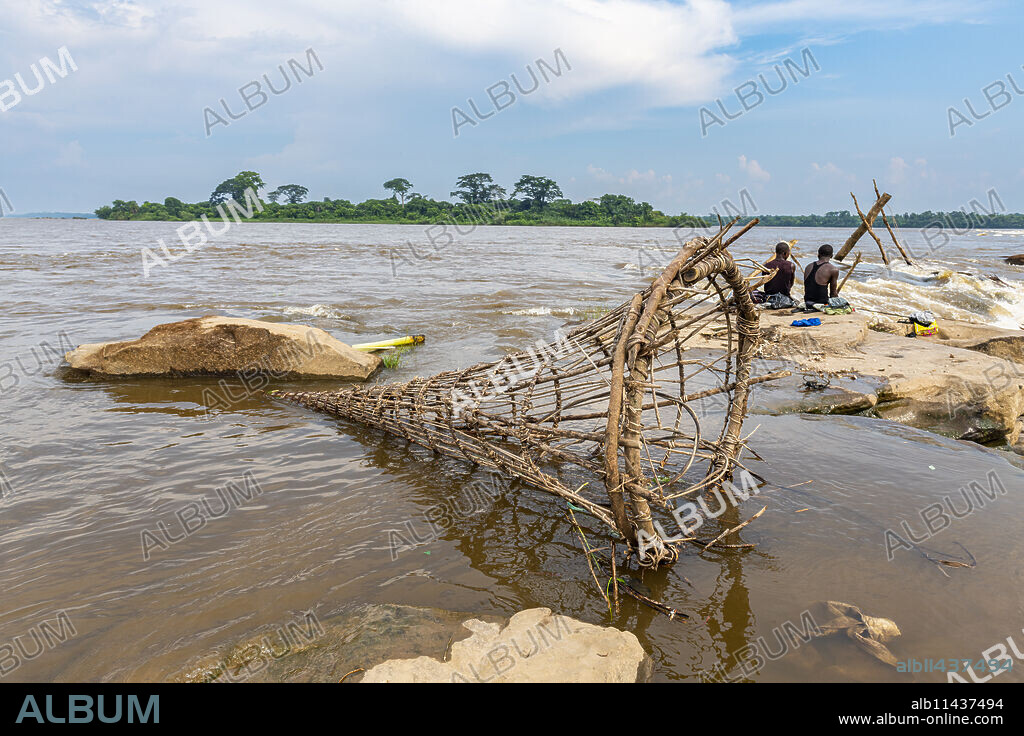 Fishing basket of the Wagenya tribe, Kisangani, Congo River, Democratic Republic of the Congo, Africa.