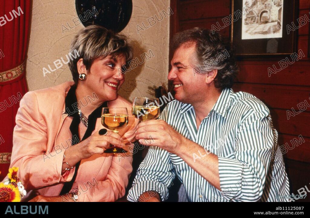 Liane Hielscher, German actress, with husband Werner Höfener in a restaurant in Sommerhausen near Würzburg, Germany 1993. (original german headline: Liane Hielscher).