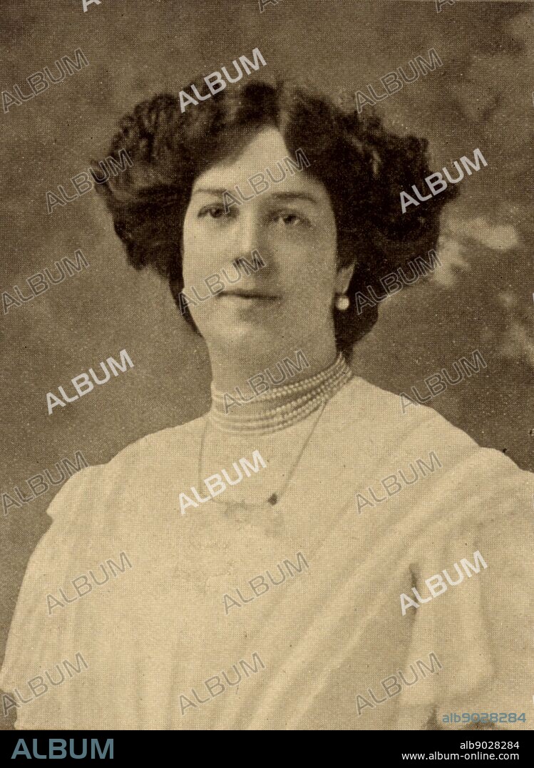 Clara Butt (1872-1936) celebrated English contralto born at Southwick near Brighton, Sussex. She made her debut in 1892. In 1920 she was created Dame Commander of the British Empire (DBE) for the work she did entertaining the troops during her career.