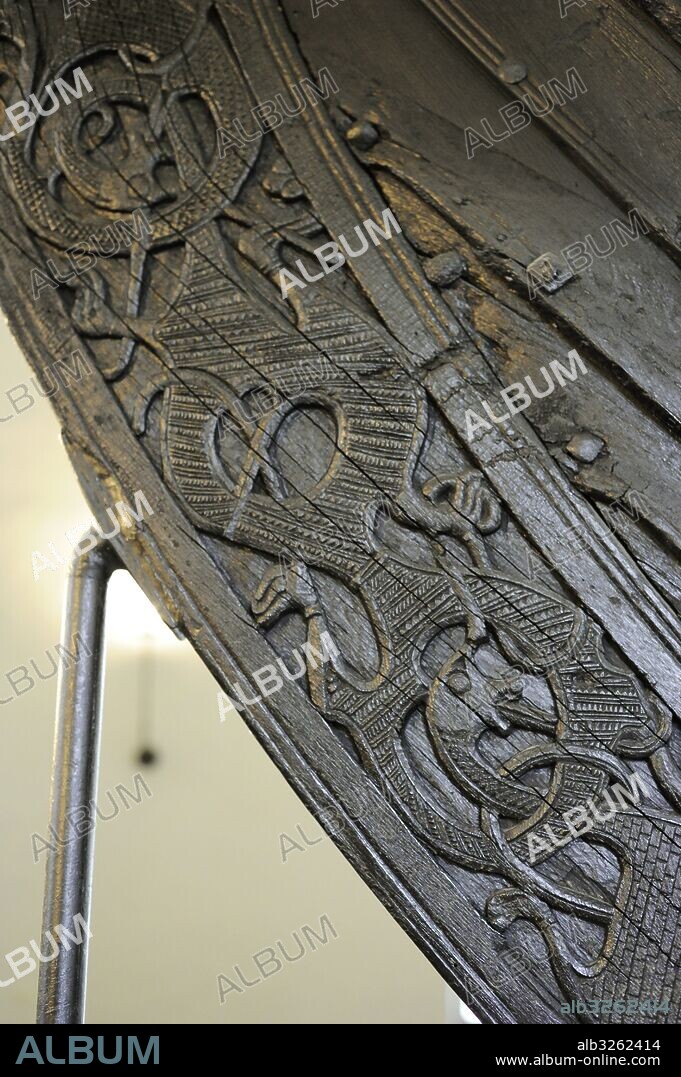 Barco Oseberg. Embarcación Vikinga fechada en el s. IX. Madera de roble. Detalle. Museo de Barcos Vikingos. Oslo. Noruega.
