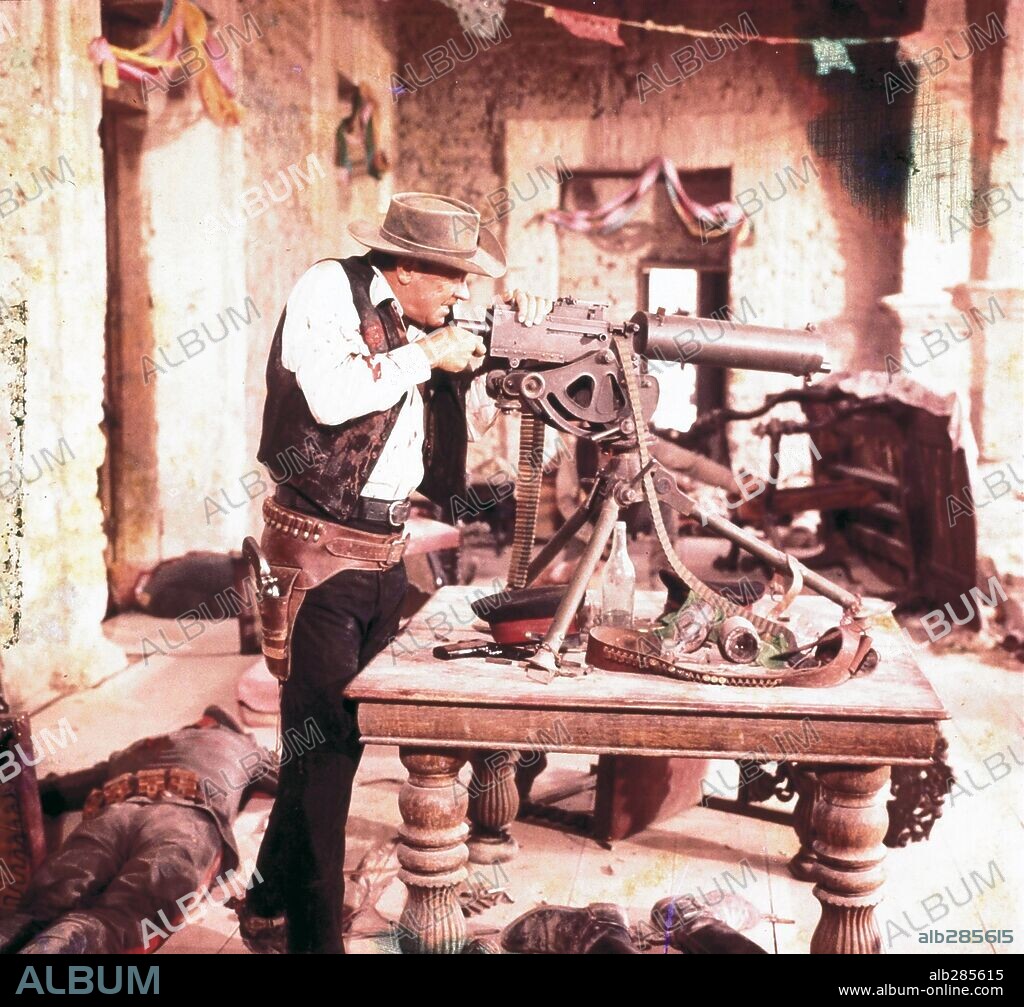 WILLIAM HOLDEN en GRUPO SALVAJE, 1969 (THE WILD BUNCH), dirigida por SAM PECKINPAH. Copyright WARNER BROS/SEVEN ARTS.