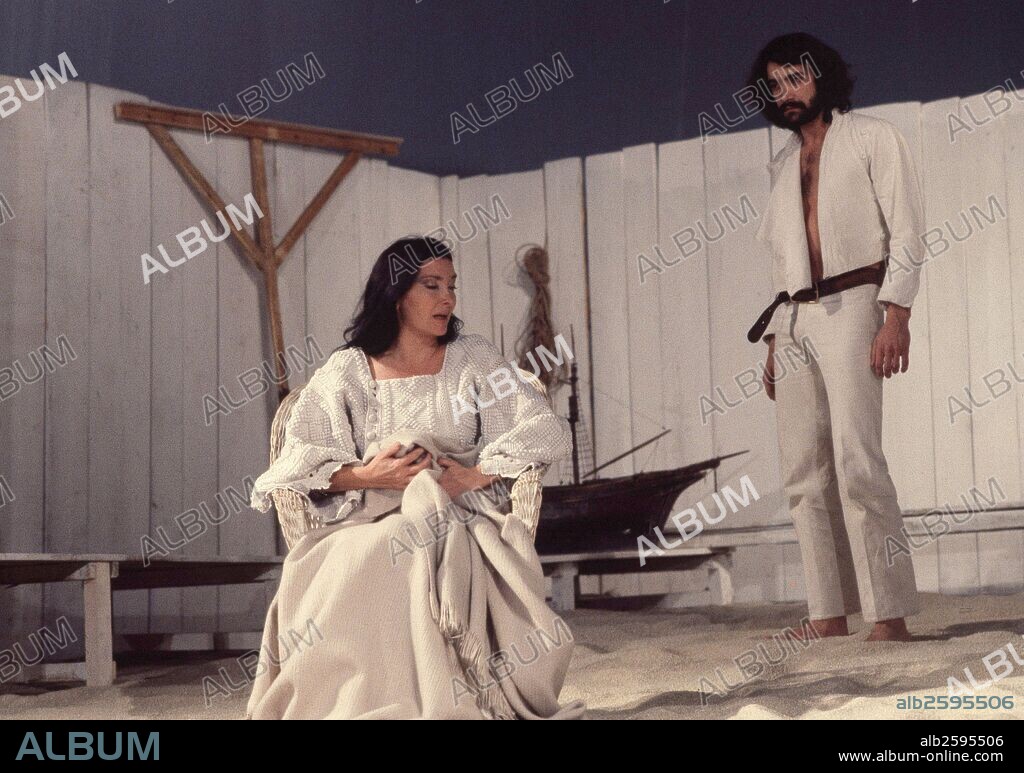 ESPRIU, SALVADOR. ESCRITOR ESPAÑOL. SANTA COLOMA DE FARNES. 1913-1985.. TEATRO."UNA ALTRA FEDRA SI US PLAU".REPRESENTADA EN MADRID EN EL AÑO, 1979.. ACTIZ, NURIA ESPERT.