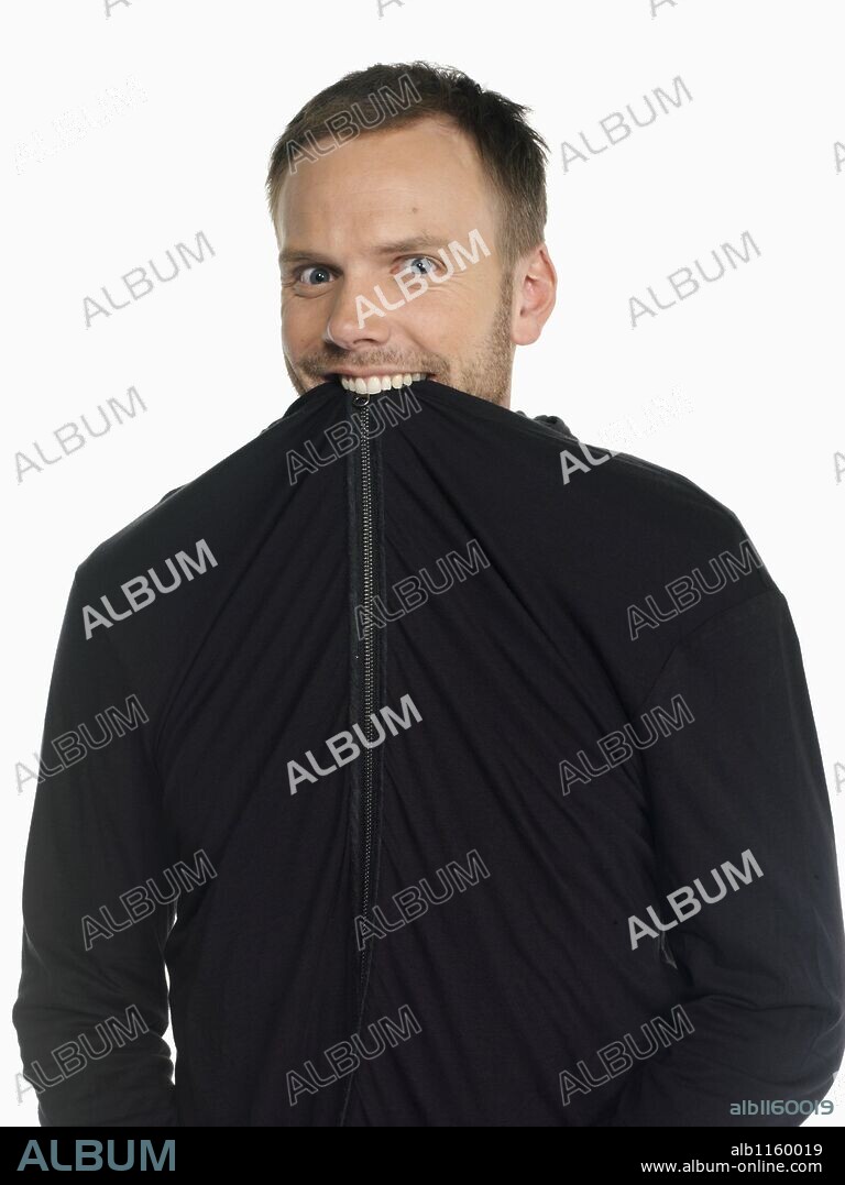 JOEL MCHALE in THE SOUP, 2004 (SOUP, THE-TV), directed by BRIAN RUBEINSTEIN and MATHEW HARAWITZ. Copyright E! Entertainment television/ Intuitive Entertainment.
