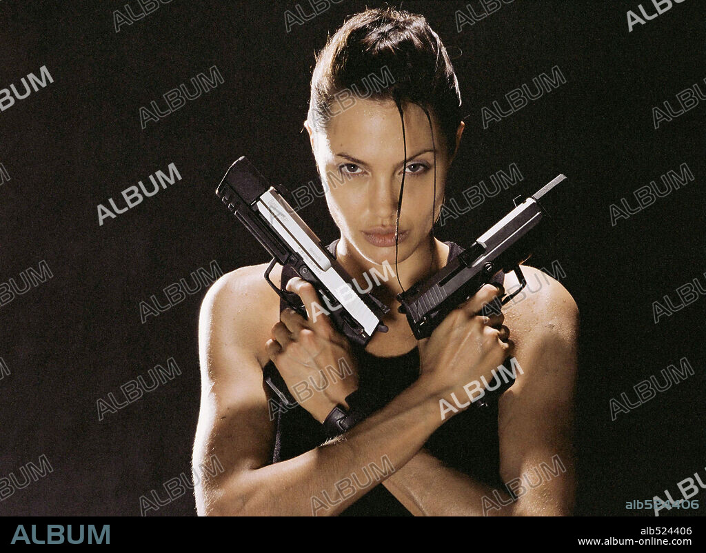 ANGELINA JOLIE in LARA CROFT: TOMB RAIDER, 2001, unter der Regie von SIMON WEST. Copyright PARAMOUNT PICTURES.