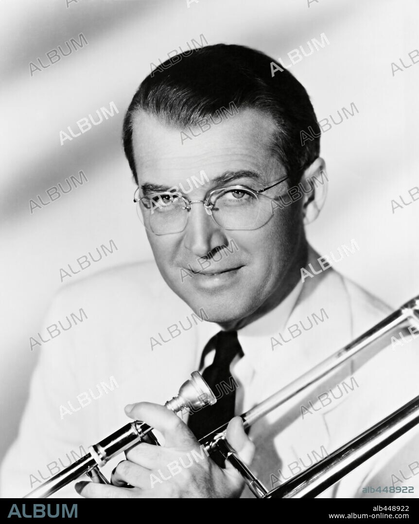 JAMES STEWART in THE GLENN MILLER STORY, 1953, unter der Regie von ANTHONY MANN. Copyright UNIVERSAL PICTURES.