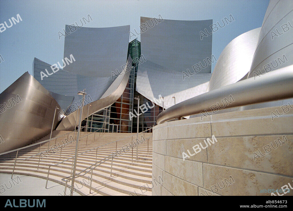 SKETCHES OF FRANK GEHRY, 2005, directed by SYDNEY POLLACK. Copyright AMERICAN MASTERS/LM MEDIA/MIRAGE ENTERPRISES/PUBLIC BROADCAS / GUIFOYLE, ULTAN.