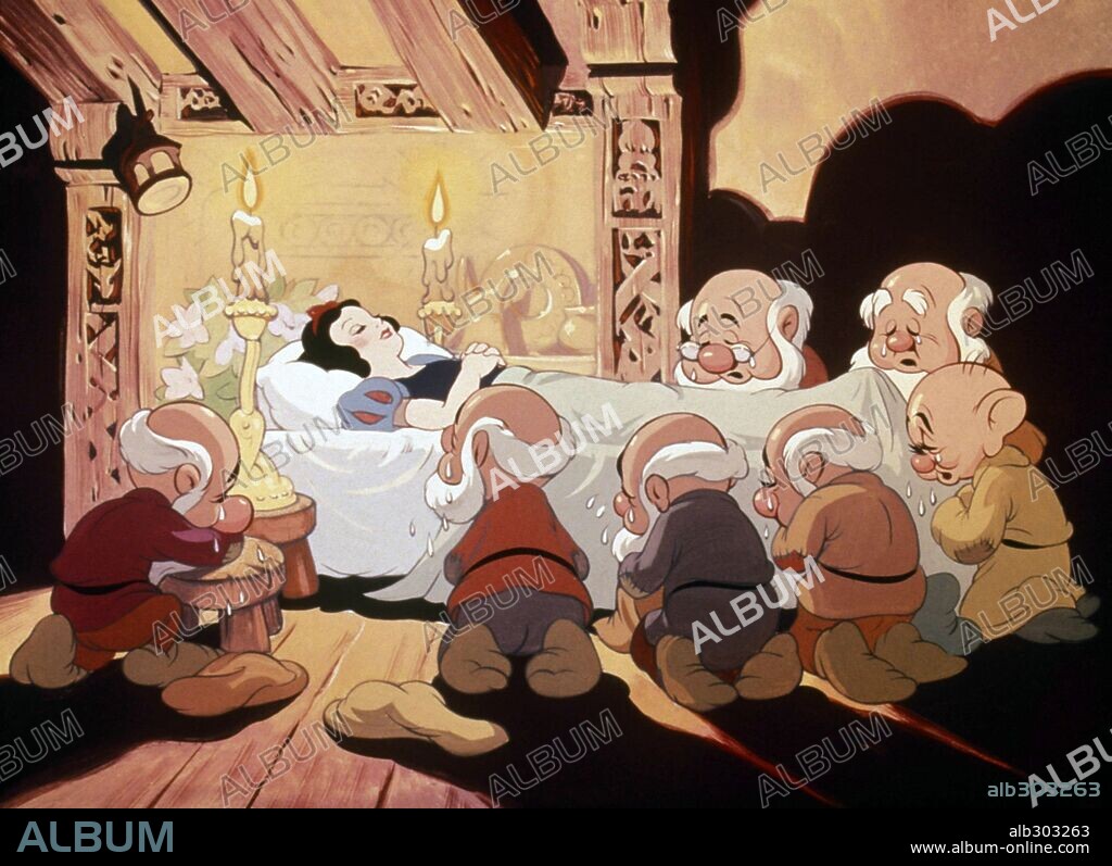 BLANCANIEVES Y LOS SIETE ENANITOS, 1937 (SNOW WHITE AND THE SEVEN DWARFS), dirigida por WALT DISNEY. Copyright WALT DISNEY PRODUCTIONS.