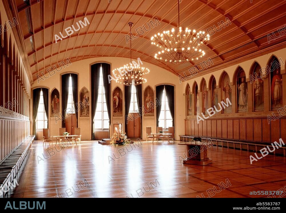 Frankfurt / Main, Römer / Kaisersaal © L. Hammel / A. van der Voort Format / Filmsize: 6 × 9 cm.