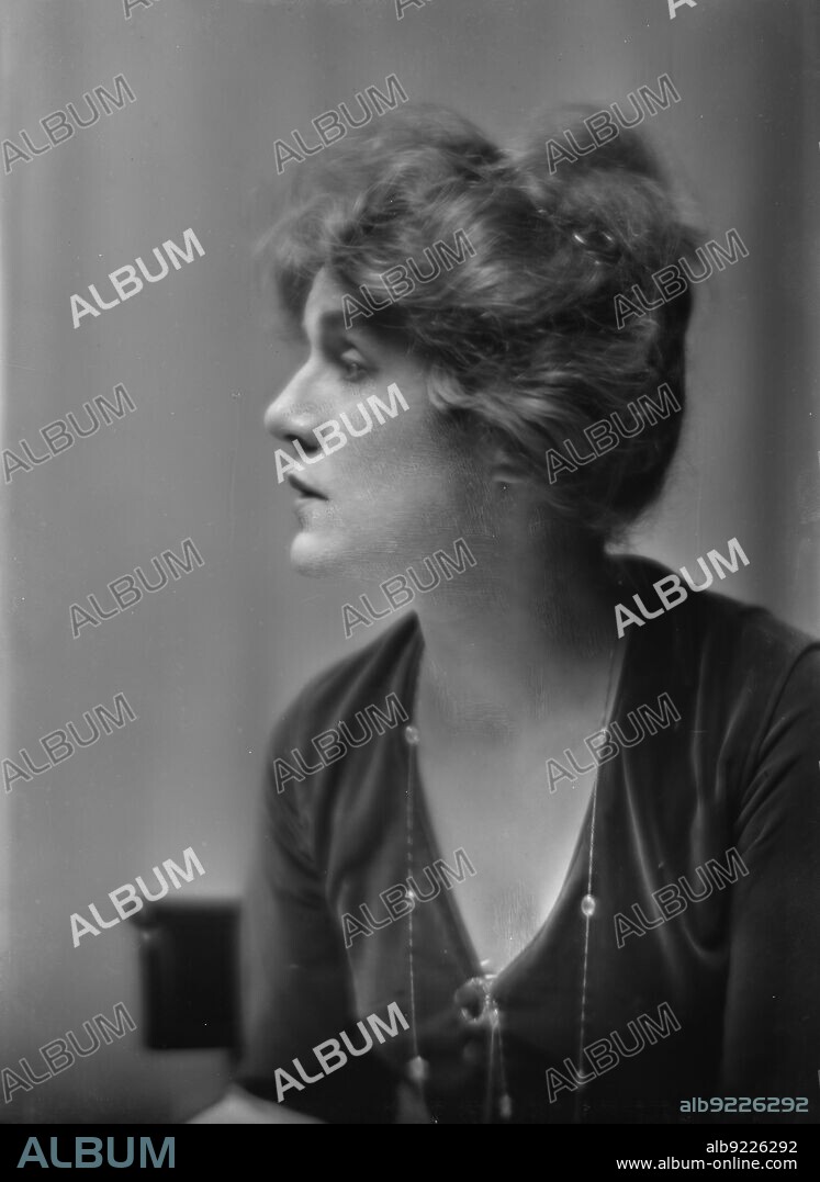 ARNOLD GENTHE. Stevens, Emily (Ashton Stevens), portrait photograph, 1913.