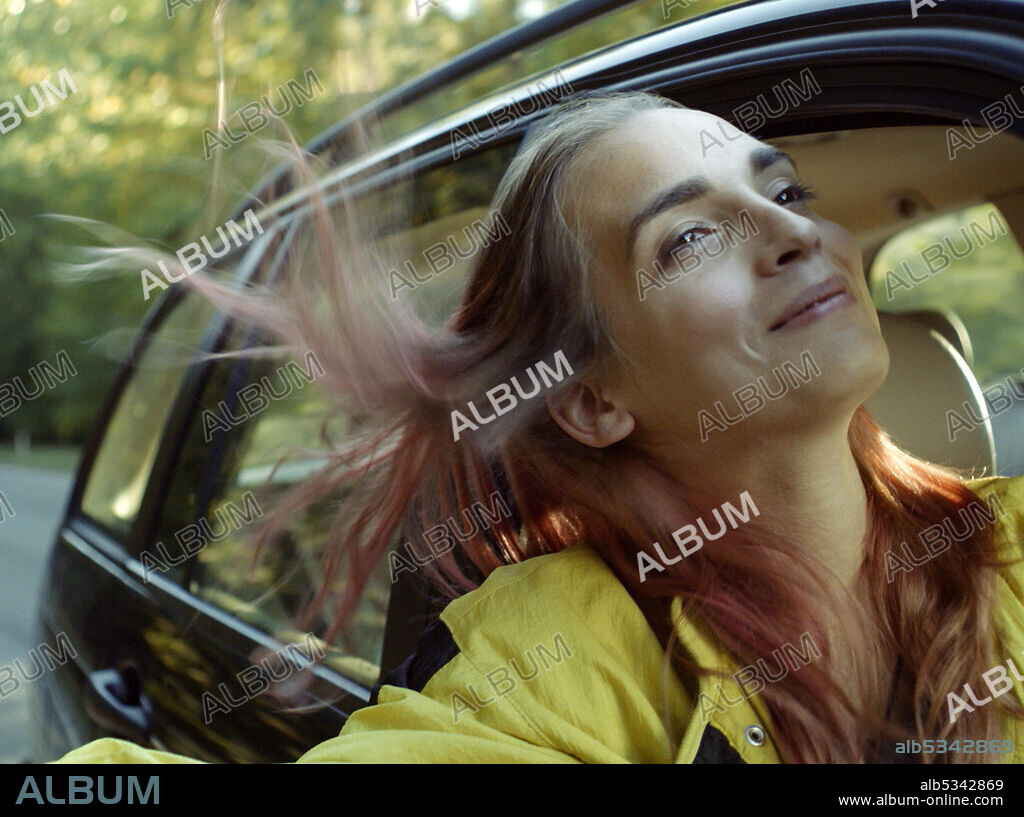 MYA BOLLAERS in LOLA, 2019 (LOLA VERS LA MER), directed by LAURENT MICHELI. Copyright Lunanime / Wrong Men North.