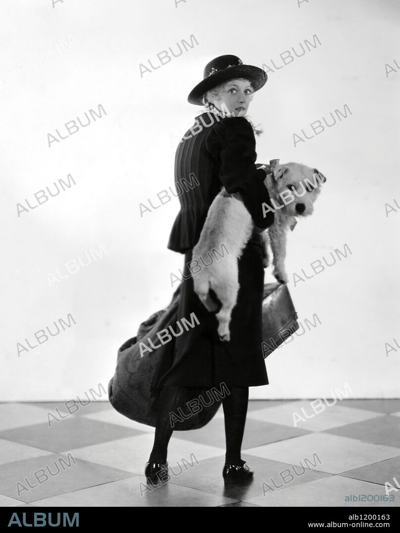 MARION DAVIES in PEG O' MY HEART, 1933, directed by ROBERT Z. LEONARD. Copyright M.G.M.