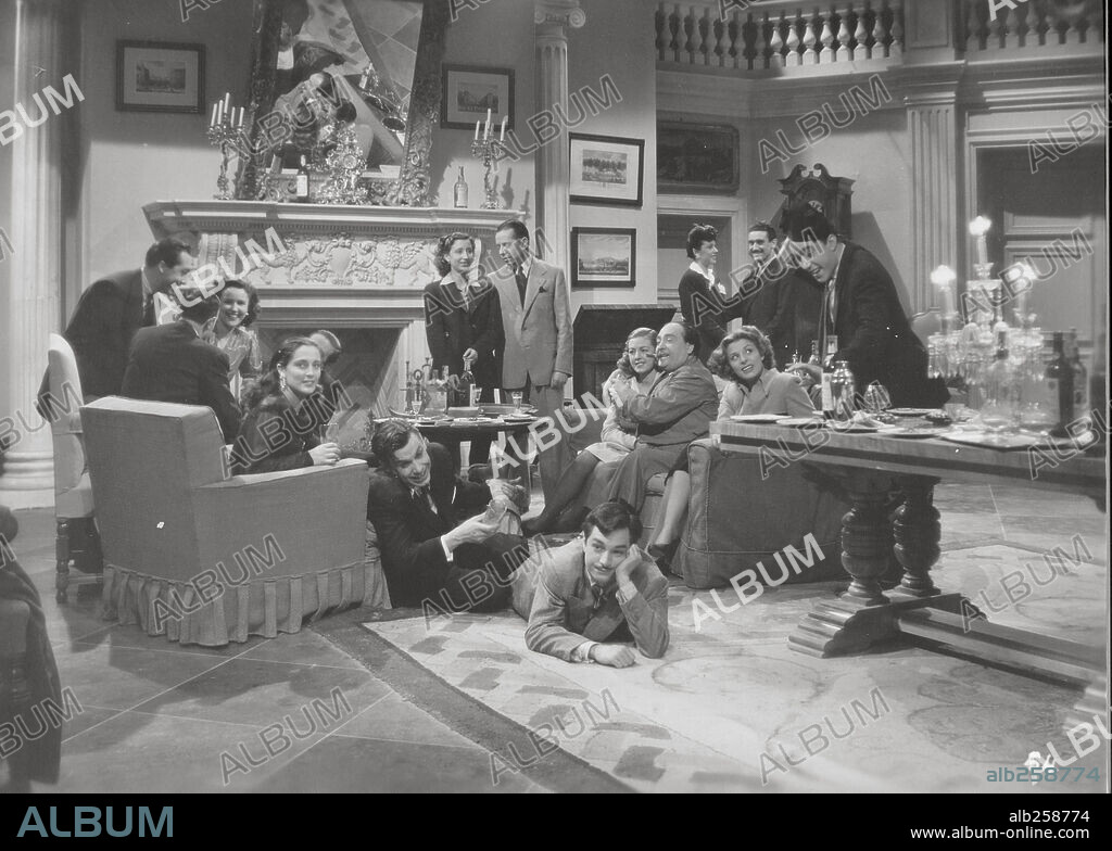 CINCO LOBITOS, 1945, dirigida por LADISLAO VAJDA.
