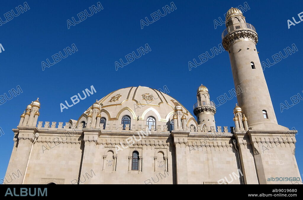 Taza Pir Mosque, Baku, Azerbaijan. Construction began in 1905 and was finished by 1914. The idea for the mosque as well as its financing was provided by a female Azeri philanthropist, Nabat Khanum Ashurbeyov (Ashurbeyli).