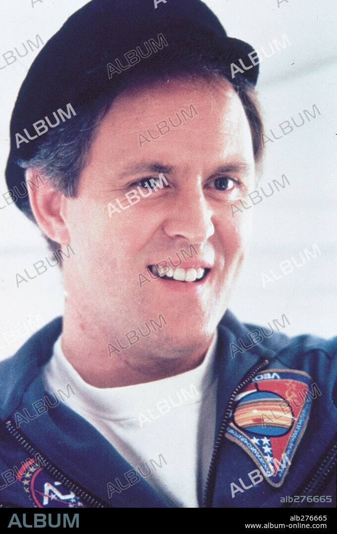 JOHN LITHGOW in 2010: THE YEAR WE MAKE CONTACT, 1984, directed by PETER HYAMS. Copyright M.G.M/UNITED ARTIST.