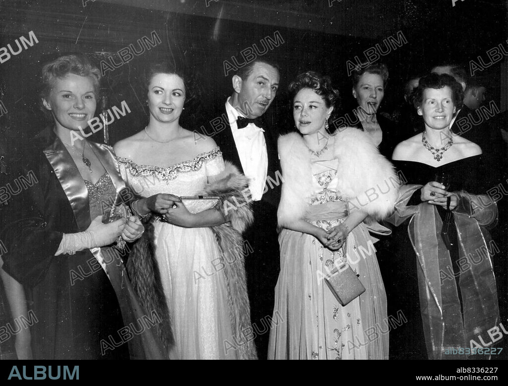 The First Night Of "Peter Pan" - They met at last night's premiere of "Peter Pan" in London. Walt Disney, who made the film. And film-star Ann Todd, the stage Peter Pan of 1942; Margaret Lockwood 1949; Glynis Johns, 1943. April 16, 1953. (Photo by Daily Mail Contract Picture).