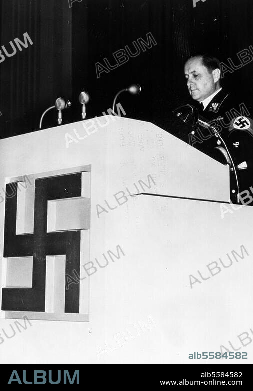Darre, Walter; Politiker (NSDAP). 1895-1953. Reichsernährungsminister und Reichsbauernführer Walter Darre spricht zur Eröffnung der Grünen Woche Berlin 1939. Foto, 27. Januar 1939.