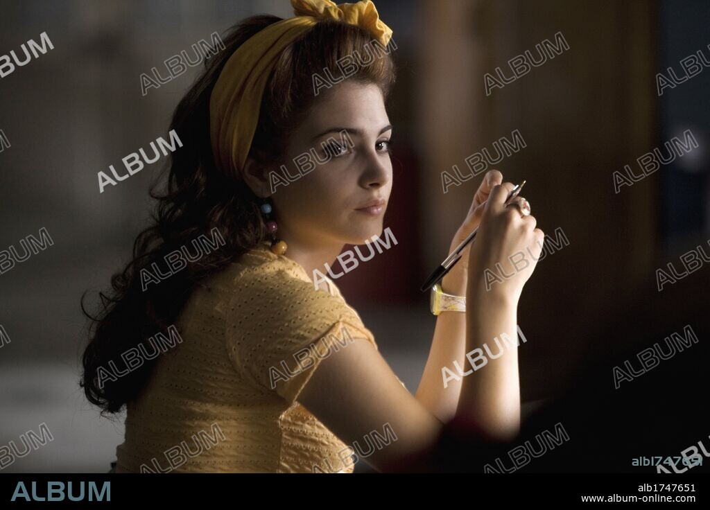 ANDREA DURO in GHOST GRADUATION, 2012 (PROMOCION FANTASMA), directed by JAVIER RUIZ CALDERA. Copyright MOD PRODUCCIONES/TVE/AXN/THINK STUDIO/CANAL+/IKURI/TVC/FIP.