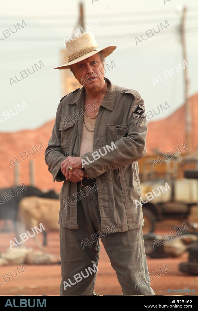 CHRISTOPHER WALKEN en TESORO DEL AMAZONAS, 2003 (THE RUNDOWN), dirigida por PETER BERG. Copyright UNIVERSAL PICTURES.