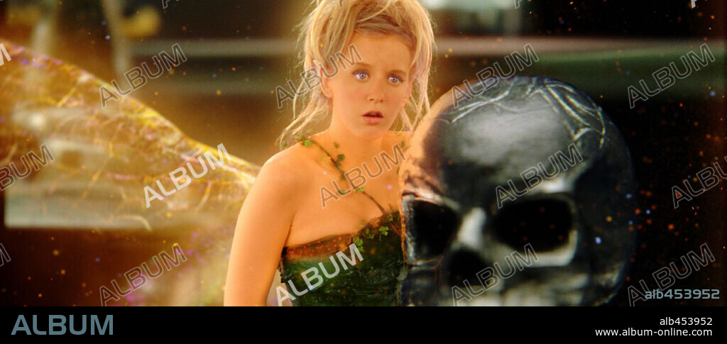 LUDIVINE SAGNIER in PETER PAN, 2003, directed by P. J. HOGAN. Copyright UNIVERSAL STUDIOS / ILM.