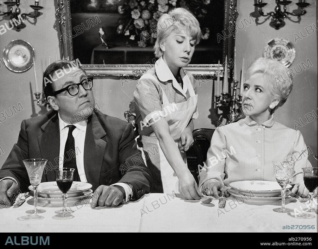 GRACITA MORALES and Mº CARMEN PRENDES in COMO ESTA EL SERVICIO, 1968, directed by MARIANO OZORES.