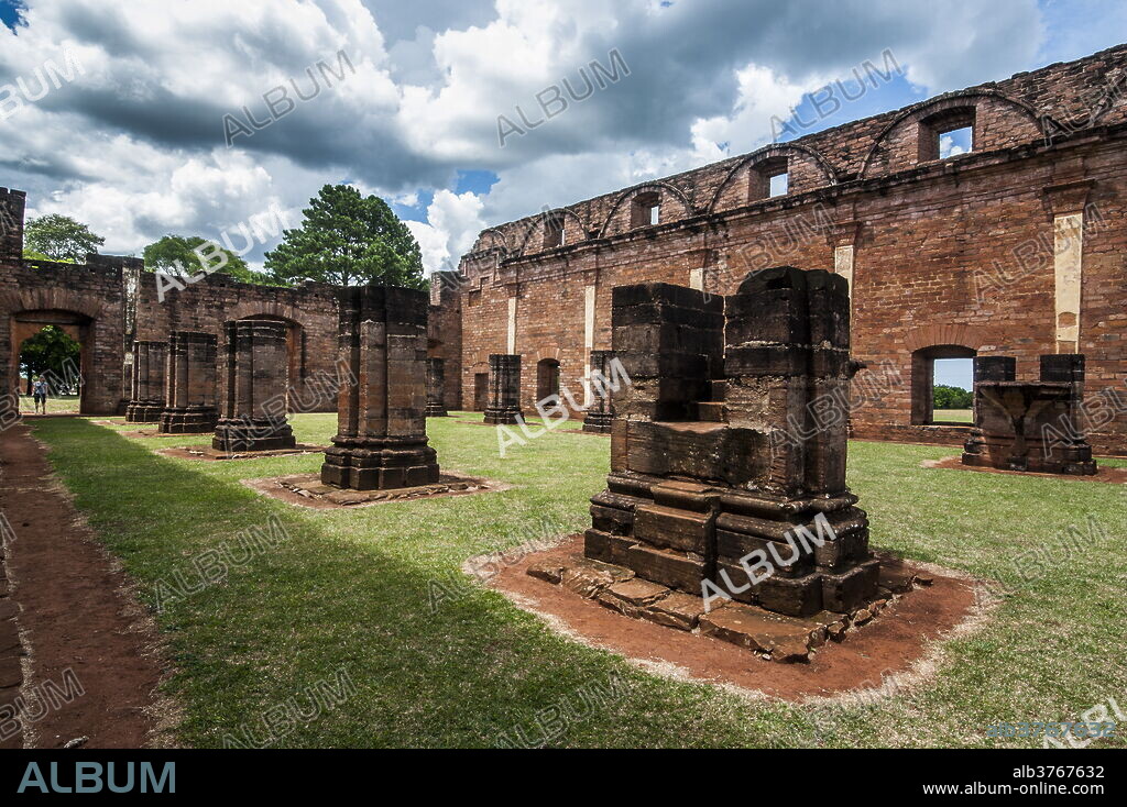Jesuit Mission of Jesus de Tavarangue, UNESCO World Heritage Site, Paraguay, South America.