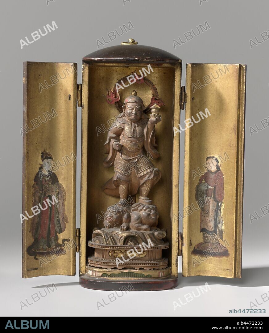 Travel altar, Miniature altar, representations, gods, demi-gods, heroes, etc. (Hinduism, Buddhism, Jainism), anonymous, Japan, 1800 - 1900, Edo-period (1600-1868), wood (plant material), lacquer (coating), h 12.3 cm × w 11.2 cm × d 3.6 cm.