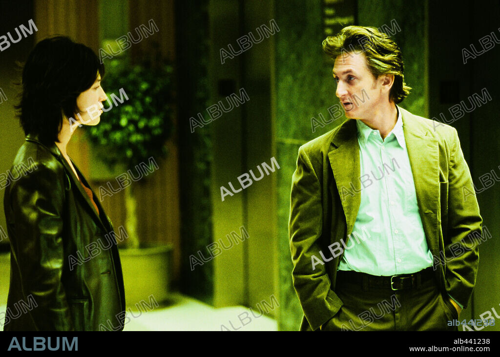 CHARLOTTE GAINSBOURG y SEAN PENN en 21 GRAMOS, 2003 (21 GRAMS), dirigida por ALEJANDRO GONZALEZ IÑARRITU. Copyright FOCUS FILMS INC. / SHELDON, JIM.
