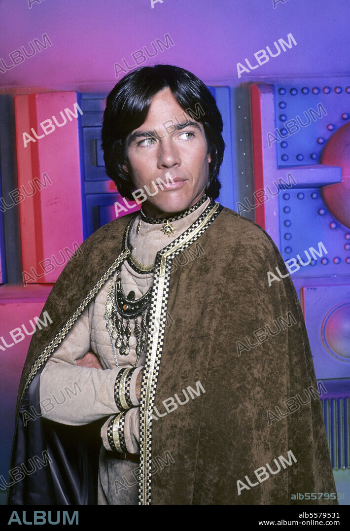 RICHARD HATCH in BATTLESTAR GALACTICA, 1978, unter der Regie von RICHARD A. COLLA. Copyright UNIVERSAL PICTURES.