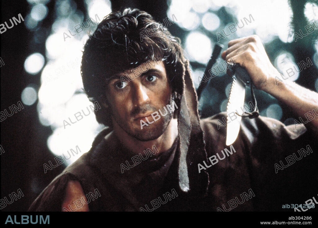 SYLVESTER STALLONE en ACORRALADO, 1982 (FIRST BLOOD), dirigida por TED KOTCHEFF. Copyright CAROLCO.
