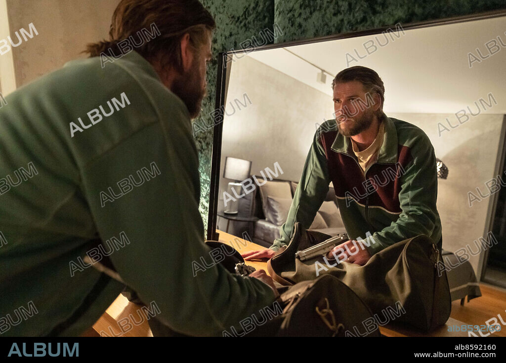 LIAM HEMSWORTH in POKER FACE, 2022, directed by RUSSELL CROWE. Copyright Arclight Films.