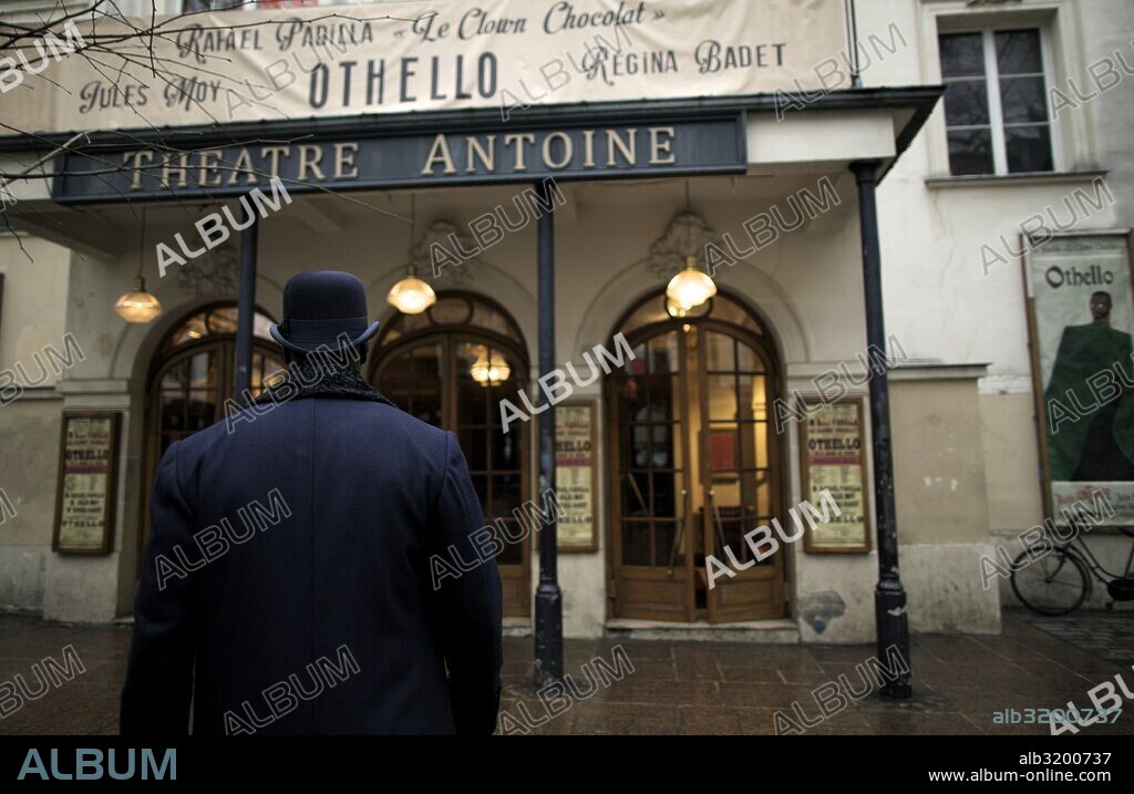 OMAR SY en MONSIEUR CHOCOLAT, 2015 (CHOCOLAT), dirigida por ROSCHDY ZEM. Copyright MANDARIN FILMS/GAUMONT/KOROKORO/M6FILMS/CANAL+/CINE+/M6.