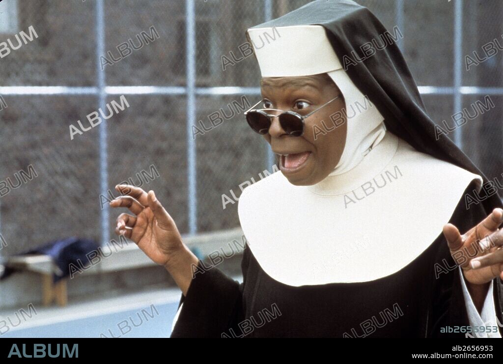 WHOOPI GOLDBERG en SISTER ACT 2: DE VUELTA AL CONVENTO, 1993 (SISTER ACT 2: BACK IN THE HABIT), dirigida por BILL DUKE. Copyright TOUCHSTONE PICTURES.