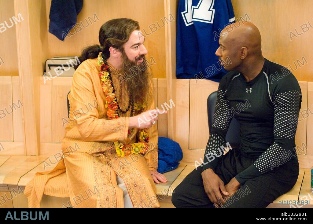 MIKE MYERS and ROMANY MALCO in THE LOVE GURU, 2008, directed by MARCO SCHNABEL. Copyright PARAMOUNT PICTURES / KRAYCHYK, GEORGE.