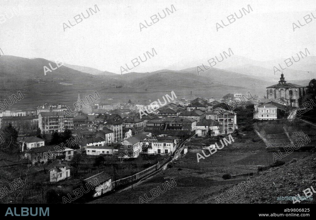 1925. General view of the town Guernica (Vizcaya).