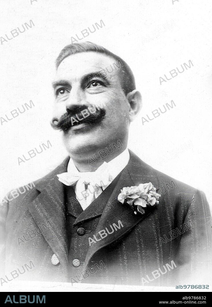 1911. D. Estanislao de Dios López, worker from Rodrigo city, author of a pamphlet and a popular conference about the Colonial Wars.