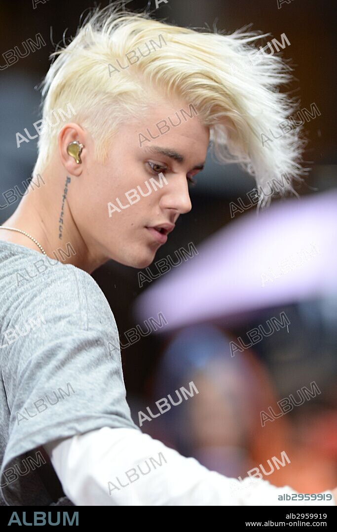 Sept. 10, 2015 - New York, NY, USA - JUSTIN BIEBER performing in concert on NBC TODAY at Rockefeller Plaza in New York City. 10/09/2015