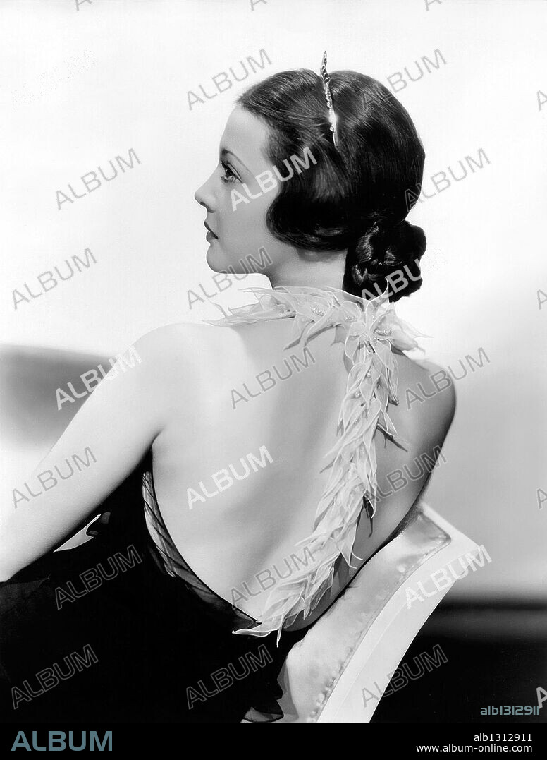 SYLVIA SIDNEY in THIRTY DAY PRINCESS, 1934, directed by MARION GERING. Copyright PARAMOUNT PICTURES.