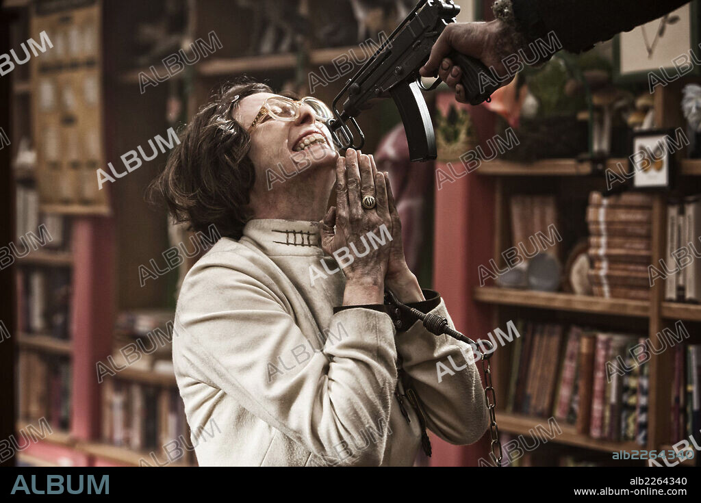 TILDA SWINTON in SNOWPIERCER, 2013, directed by JOON-HO BONG. Copyright MOHO FILMS.