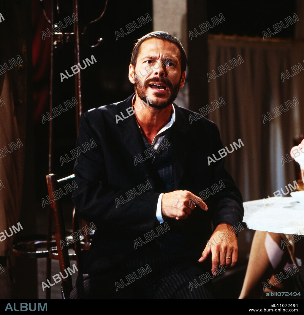 Reinhard Mey, German songwriter, Germany around 1980.