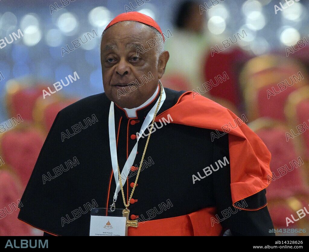 Vatican, VATICAN: NO LIBRI** Italy, Rome, Vatican, 2025/4/30 .Cardinal Wilton Daniel Gregory attend a mass on the fifth of nine days of mourning for late Pope Francis, in St. Peter's Basilica at the Vatican Photograph by ALESSIA GIULIANI / Catholic Press Photo (Credit Image: © Alessia Giuliani/IPA via ZUMA Press).