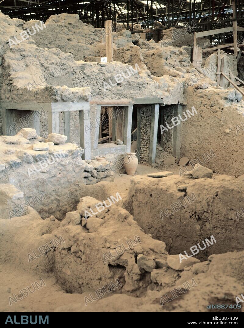 Archaeological excavation site in Akrotiri on Thera, now Santorini, Greece. Minoan civilization, 16th Century BC.