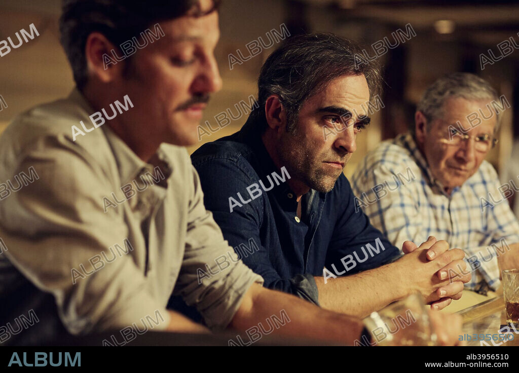 JOAN PERA, LUIS TOSAR y RODRIGO DE LA SERNA en YUCATAN, 2018, dirigida por DANIEL MONZON. Copyright IKURI FILMS / PAVON, MANOLO.