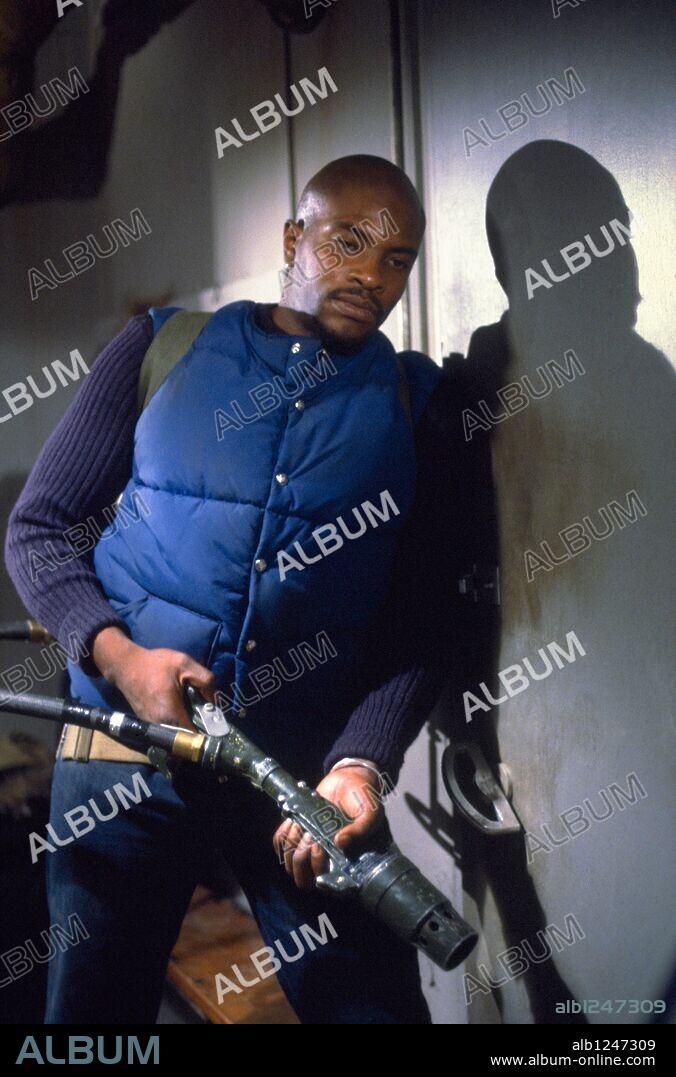 KEITH DAVID in THE THING, 1982, directed by JOHN CARPENTER. Copyright UNIVERSAL PICTURES.