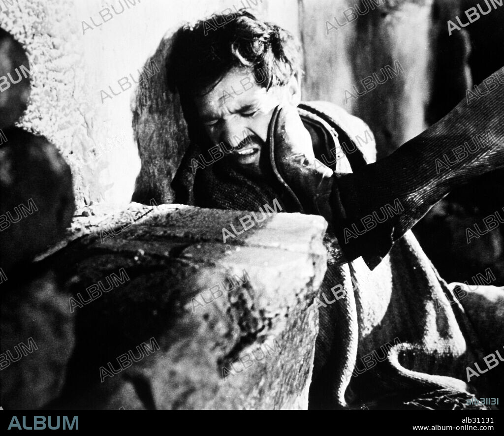 FRANCISCO RABAL en NAZARIN, 1959, dirigida por LUIS BUÑUEL. Copyright PRODUCCIONES BARBACHANO PONCE.
