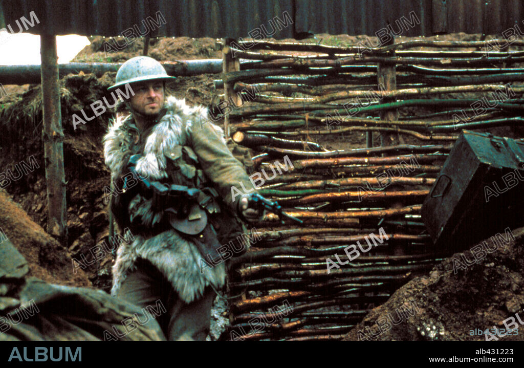 ANDY SERKIS in DEATHWATCH, 2002, directed by MICHAEL J. BASSETT. Copyright FILM & MUSIC ENTERTAINMENT/WILMA FILMS/APOLLO PROMEDIA FUND.